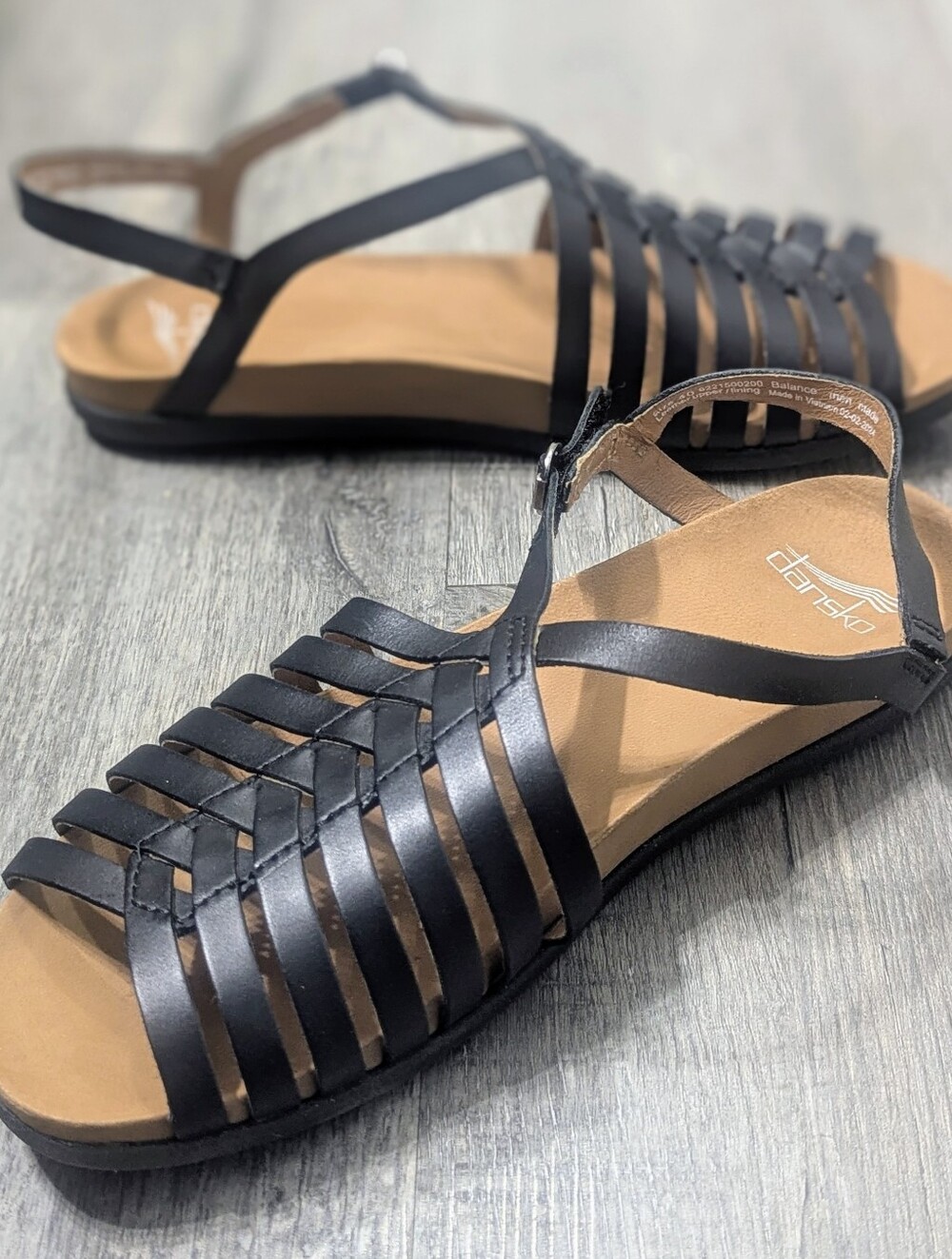 Dansko Jennifer Black Multi-Strap Women's Sandal NWOT